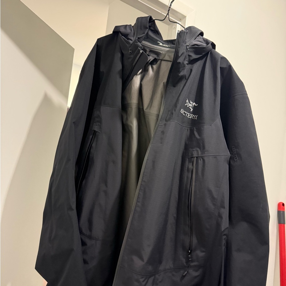 arc’teryx black shell - Picture 1 of 3